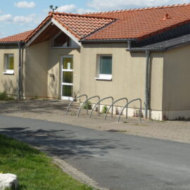 Entwicklung und Umgestaltung des Sportheims in Volzum unter Einbindung des Dorfhauses zu einem Mehrwertort (DGH 4.0 mit Dorf-Büro/Coworking-Space) Entwicklung und Umgestaltung des Sportheims in Volzum unter Einbindung des Dorfhauses zu einem Mehrwertort (DGH 4.0 mit Dorf-Büro/Coworking-Space)